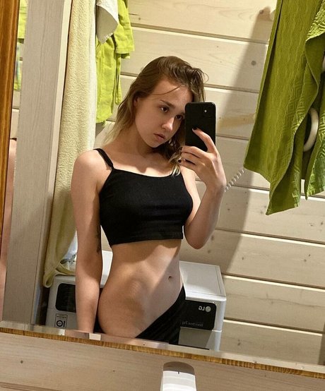 DollHole GrabFuck Leaks von OnlyFans