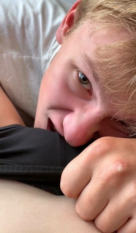 DollHole GrabFuck OnlyFans Leaks