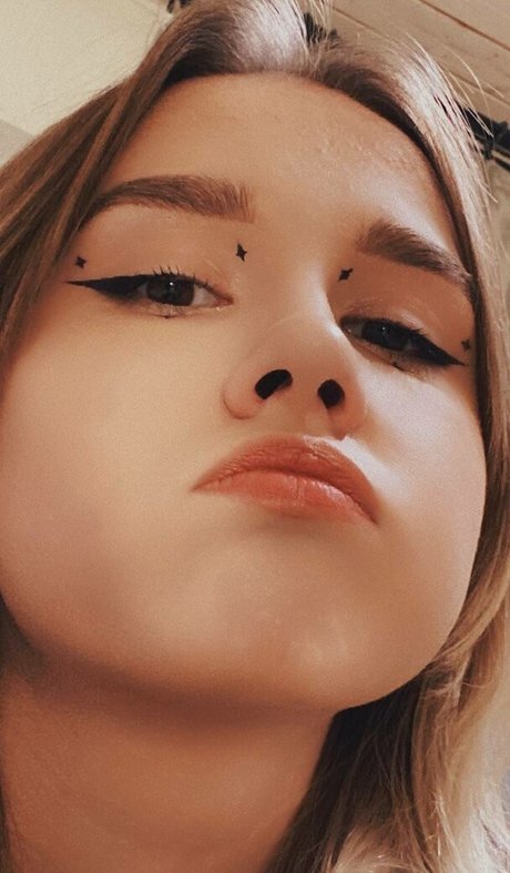 DollHole GrabFuck Nacktbilder von OnlyFans