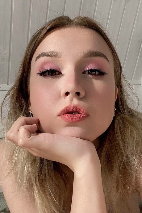 DollHole GrabFuck Leaks von Nacktbildern auf OnlyFans