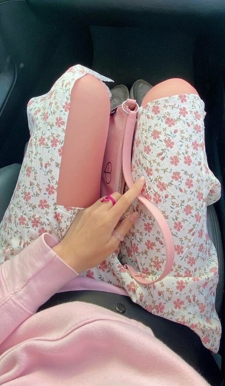 DollHole GrabFuck Nacktbilder von OnlyFans