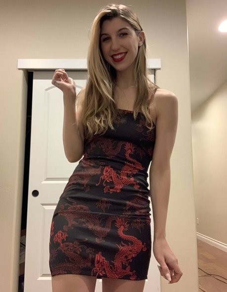 ASMR FrivolousFox Oben ohne OnlyFans