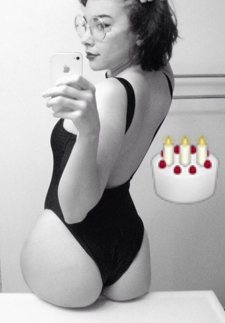 Marsupialmami OnlyFans Striptease