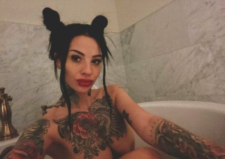 Zahrainchains Nacktpornos auf OnlyFans