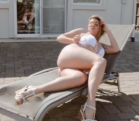 Bikinibee Brüste OnlyFans