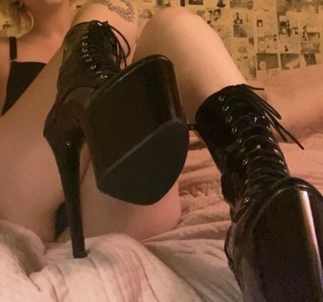 Spitbaby Nacktbilder von OnlyFans