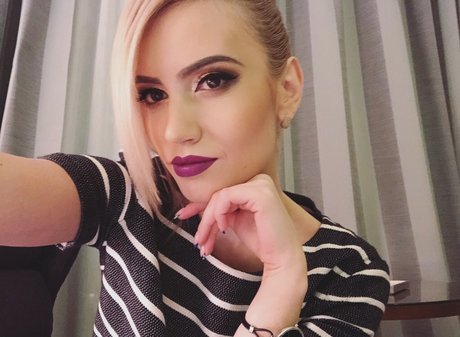 sarrabooo OnlyFans XXX