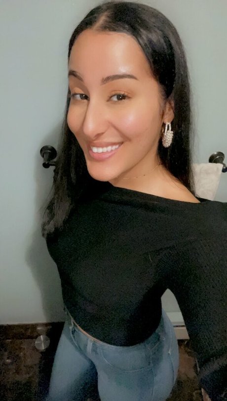 Mala444u OnlyFans-Leaks