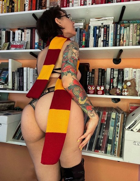 Skyhook Nova Sexy OnlyFans