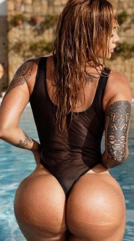 Victoria Lomba Nacktbilder von OnlyFans geleakt