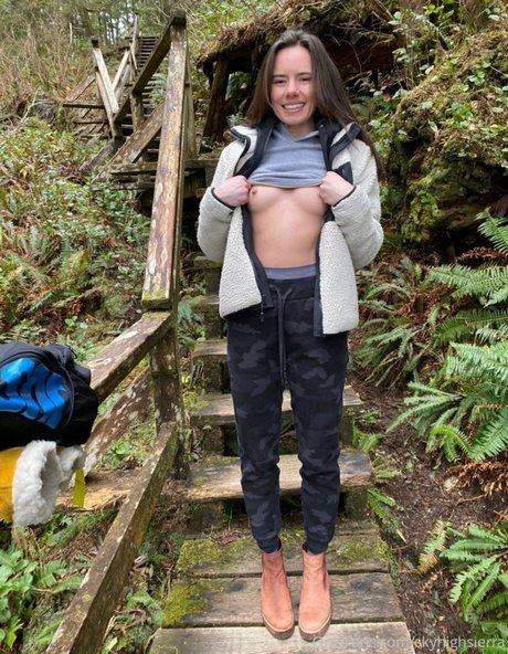 skyhighsierra OnlyFans Archiv