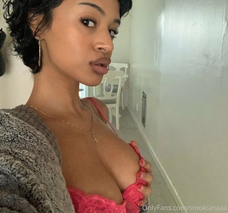 Smokianaaa OnlyFans-Komplettinhalte