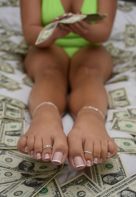 Eyecandytoes OnlyFans Bilder