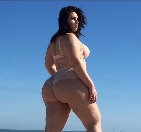 Sabella Monize OnlyFans