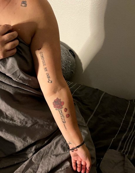 dünne rothaarige onlyfans schön Sammlung