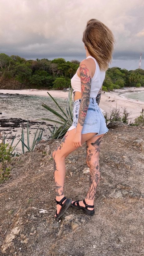 Real Red Fox Nacktbilder von OnlyFans