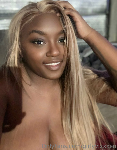 girlyvixxxen NurlyFans-Pornos