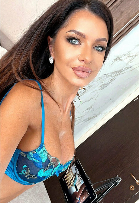 Anisyia_ OnlyFans Leaks