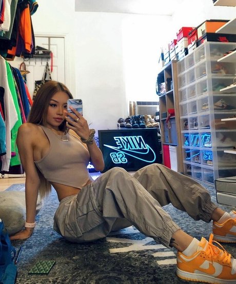 Sinsandra Sexy OnlyFans