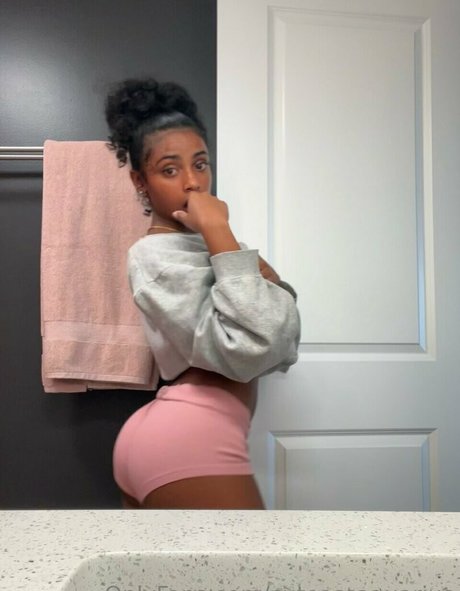 cuteassaquarius Titten OnlyFans