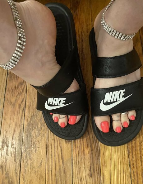 Goddess Fendi Nacktbilder OnlyFans Leak