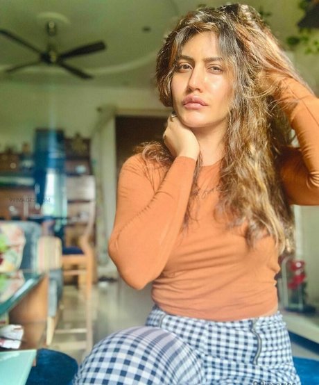 Surbhi Chandna Nackt OnlyFans Porn