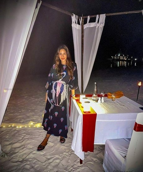 Surbhi Chandna Füße OnlyFans