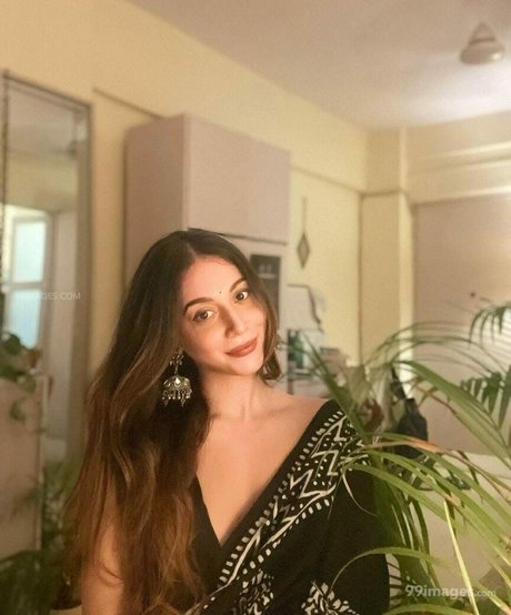 Aahana Kumra Neue geleakte OnlyFans-Inhalte