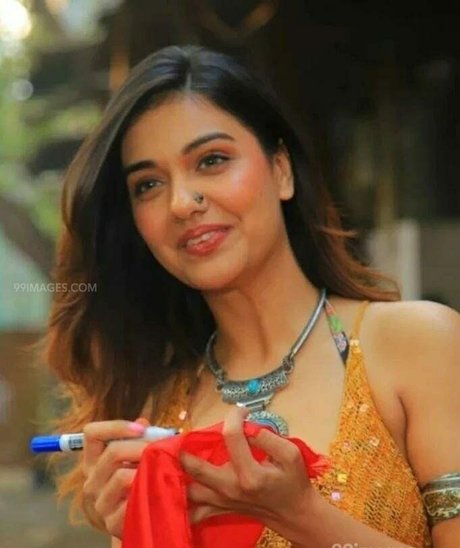 Divya Agarwal Heiße OnlyFans Inhalte