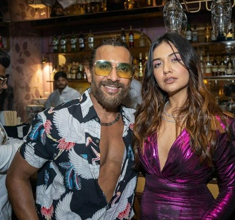 Divya Agarwal Leaked OnlyFans Fotos