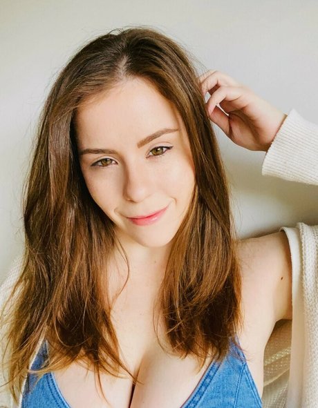 Niniskya OnlyFans nackte Brüste