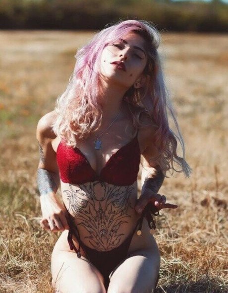 ciiraiya zarela OnlyFans öffentliche Fotos OnlyFans