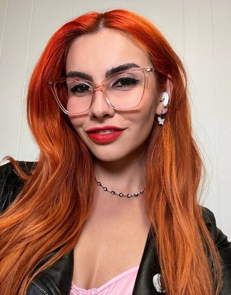 Alicia Atout OnlyFans Leaks Sex