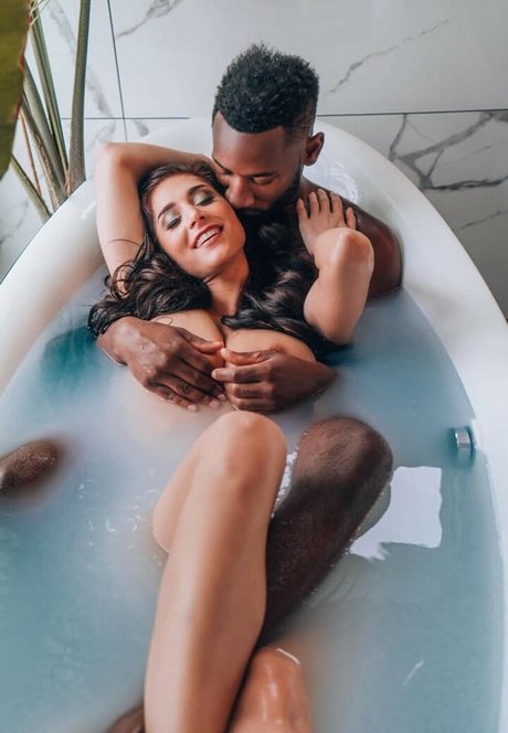 Erika Atomika OnlyFans gratis