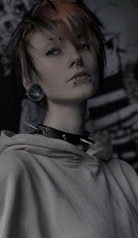 Hollowpix_ OnlyFans Brüste Bild