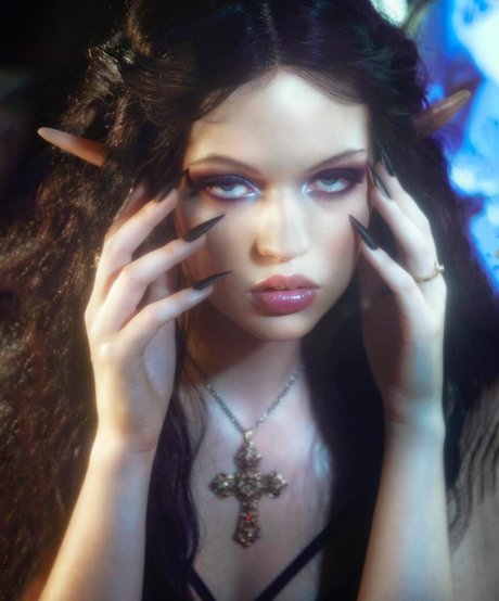 Emma Karla Peet Nacktbilder von OnlyFans