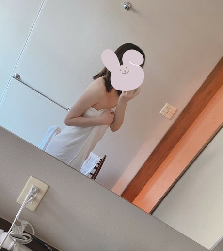 UnmsPg OnlyFans nackte Brüste