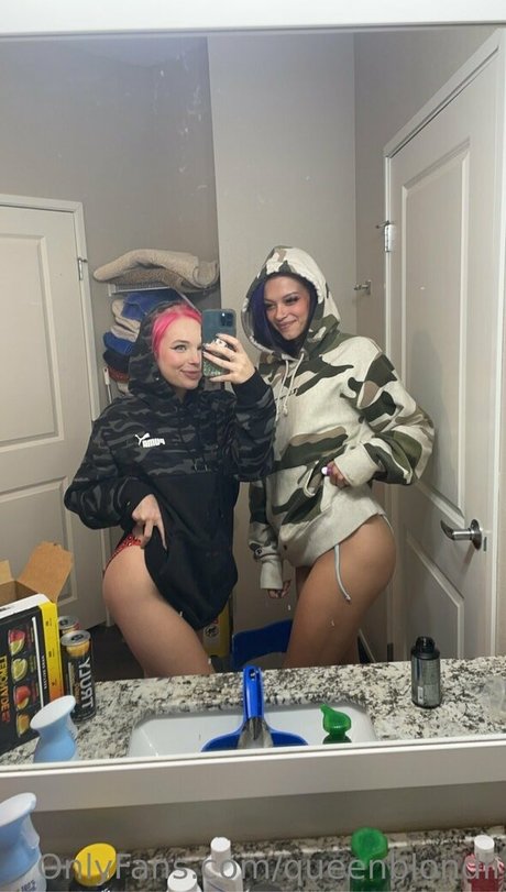 Queenblondii OnlyFans Bilder nackt