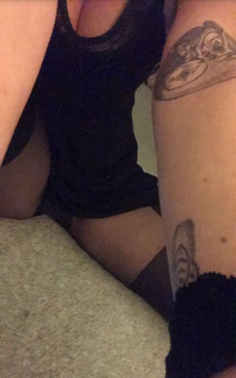 Pixie Holly OnlyFans-Creator