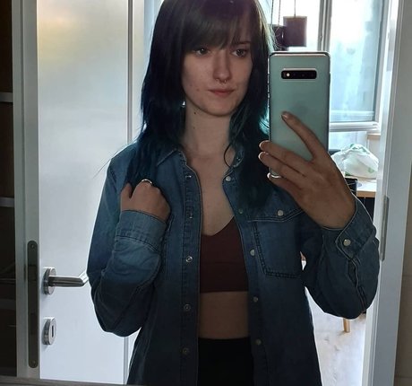 Ashi Kostenlose OnlyFans-Inhalte