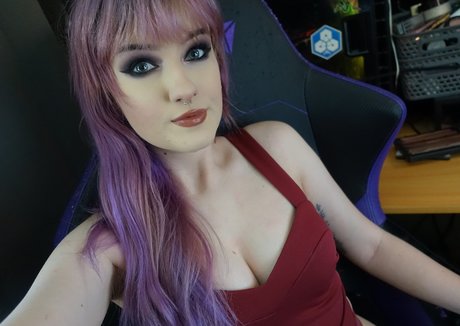 Ashi Oben ohne OnlyFans