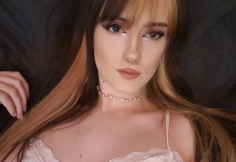 Ashi Neue OnlyFans Leaks