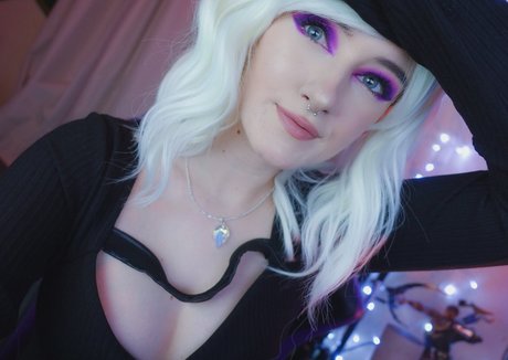 Ashi OnlyFans-Bilder