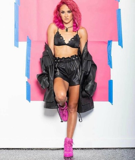 Nina nvk Nacktbilder von OnlyFans geleakt