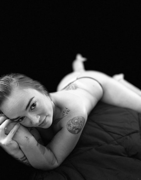 rosie lynn69 OnlyFans XXX