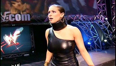 Stephanie McMahon OnlyFans-Bilder