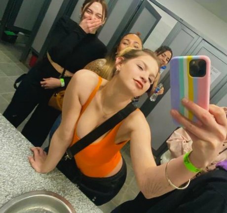 Abigail Maison OnlyFans Bilder