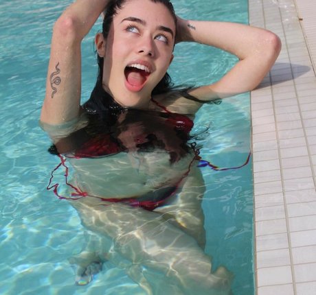 Crystulm3th Leaked OnlyFans Bilder