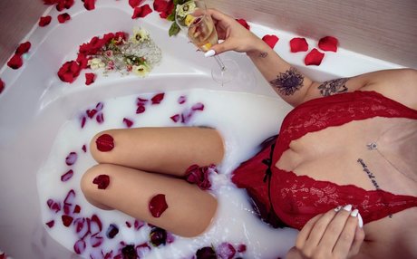 ameliaadarknes Nackt auf OnlyFans