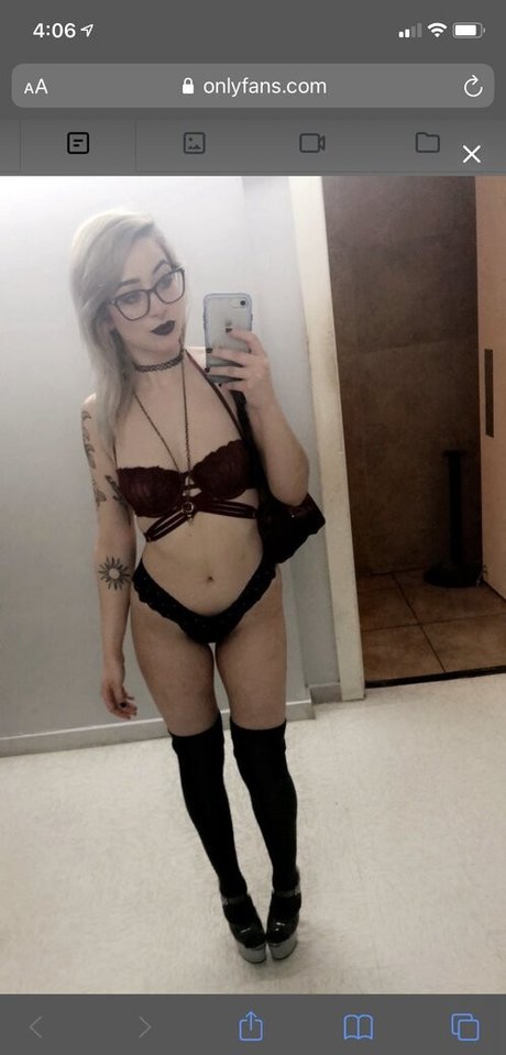 crybabyyvvv OnlyFans Leak